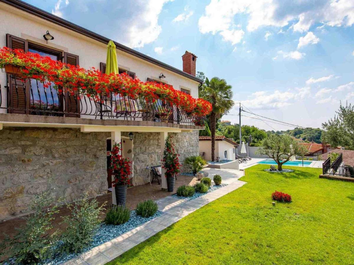 Srok Apartments With Pool Kastav Exterior foto