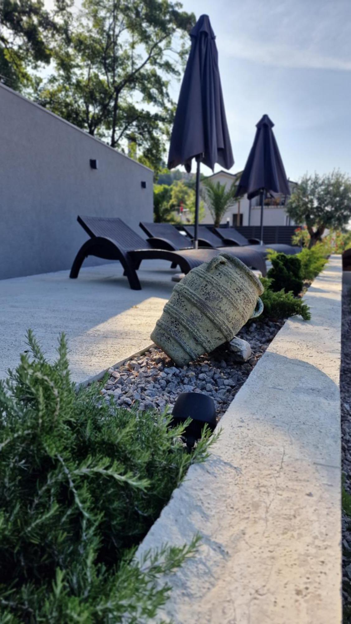 Srok Apartments With Pool Kastav Exterior foto